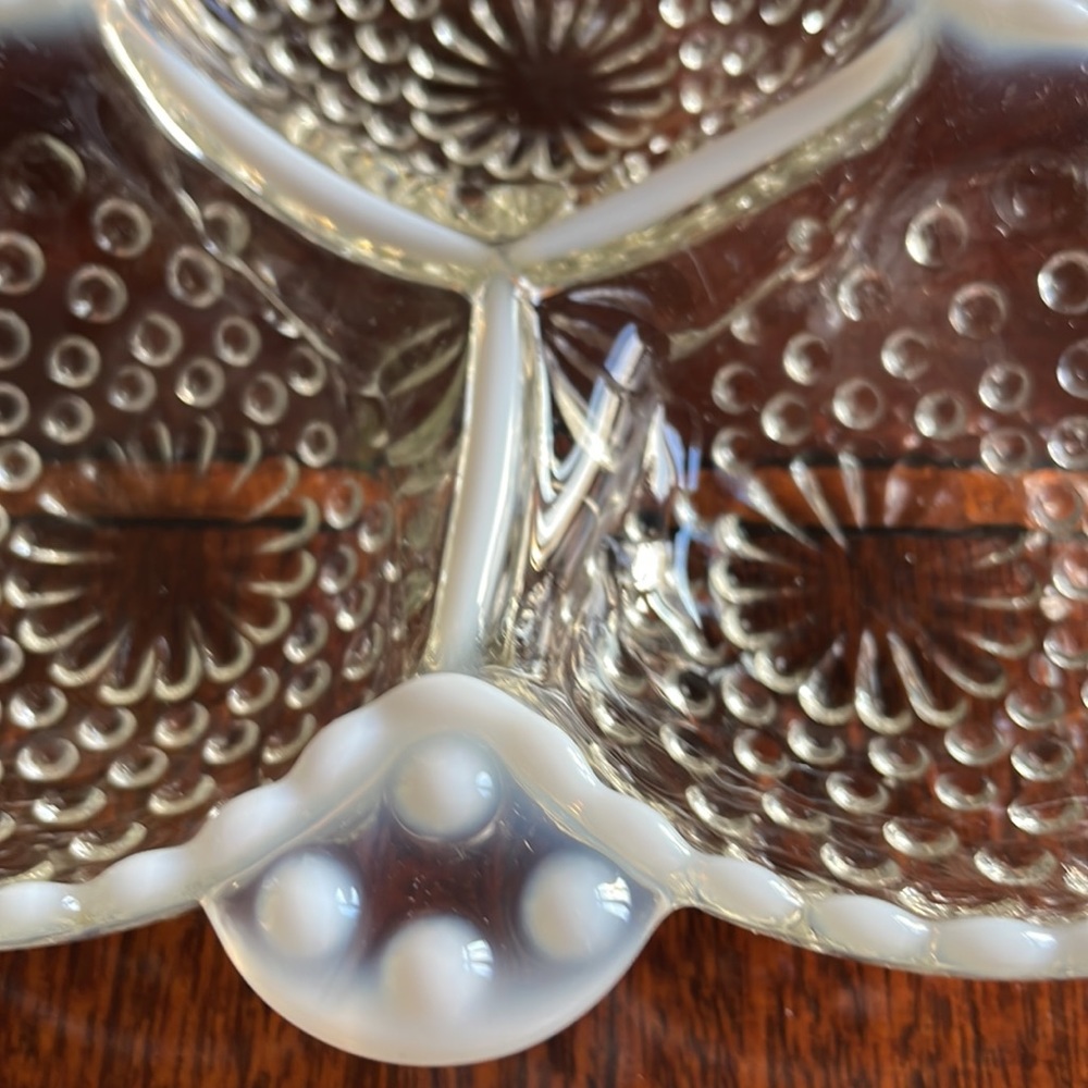 Vintage Anchor Hocking moonstone opalescent hobnob three section divi… - Picture 7 of 10
